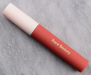 Rare Beauty *Brave* Lip Souffle Matte Lip Cream - Foto 1 di 1