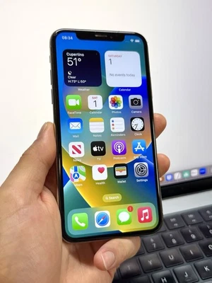 Apple iPhone X 256GB Factory Unlocked White / Silver (Cracked) #23033 - Image 1 of 4