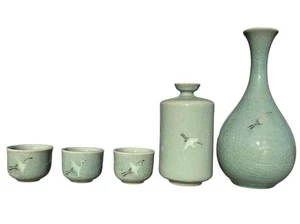 Vintage Korean Seladon Crackle Glasur Sake / Teeservice - Kranich Motiv - signiert 5 Teile - Bild 1 von 10
