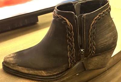 Very Volatile New Double Side Zipper Ankle Boho Cowboy Boots Sz 8 Retail $118 - Image 1 of 4