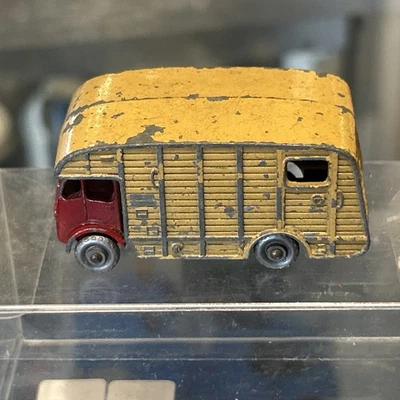 火柴盒 Lesney Moko Marshall 马盒,35A 1957 银色塑料车轮 SPW — 第 1/4 张图片