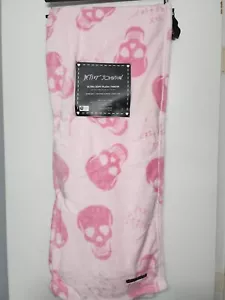 Halloween Betsey Johnson Pink Skeleton Skull Soft Throw Blanket - Picture 1 of 4