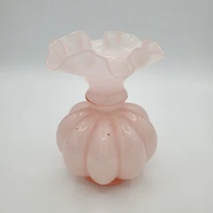 Vintage Fenton Pink Dusty Rose Melon Glass Vase Double Ruffle Art Deco 1940s - Picture 1 of 9