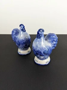 CIC Keramik Hahn Huhn Salz und Pfefferstreuer Blauwaren glasiert China blau - Bild 1 von 8