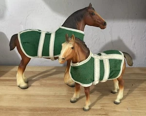 Breyer #8384 Clydesdale Stute und Fohlen Set mit Decken - Bild 1 von 5
