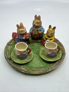 Miniatur Resin Teeservice Hase Kaninchen Sammlerstück Frühling Ostern - Bild 1 von 8