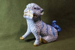 Herend Foo Dog Figurine #5309 Fishnet Blue 6" - Picture 1 of 6