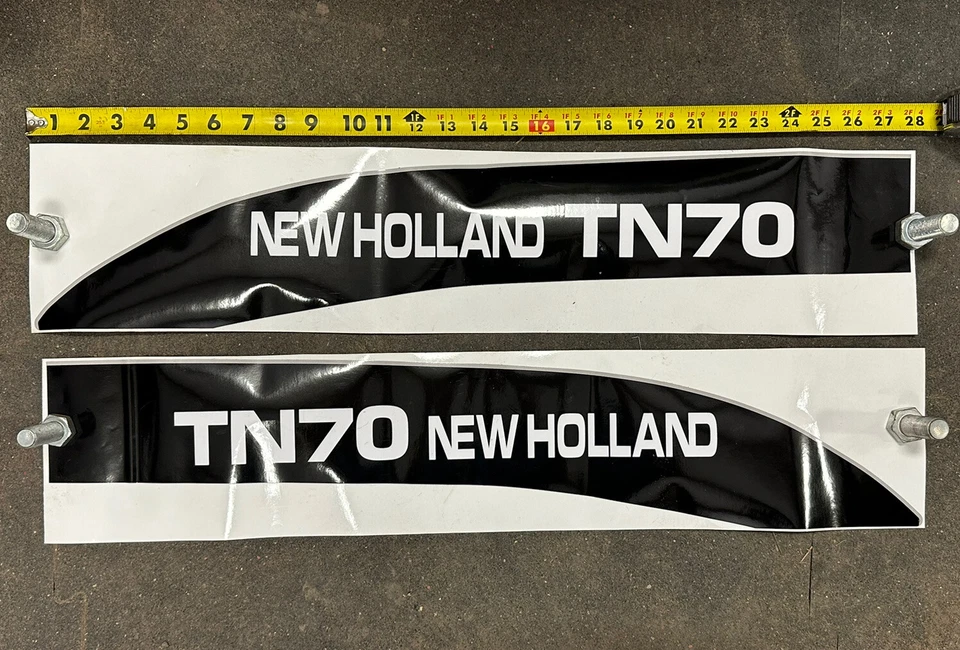 JUEGO DE CALCOMANÍAS PARA CAPÓ TRACTOR TN70 NEW HOLLAND Foto 1 de 1
