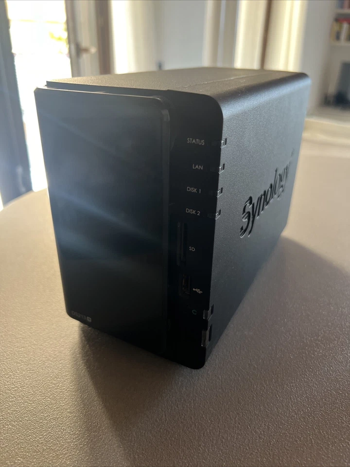 Synology Diskstation DS-213+ NAS + 2 Dischi 6TB WD Red - Immagine 1 di 3