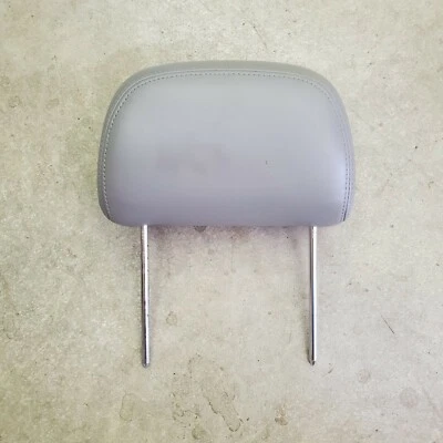 97 98 99 00 01 02 03 04 05 Buick Park Avenue Right OR Left Front Headrest OEM - Image 1 of 3