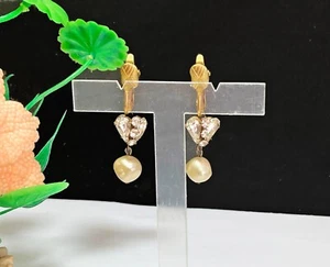 Vintage Gold Tone Clip On Earrings Featuring Fresh Water Pearls - Picture 1 of 4