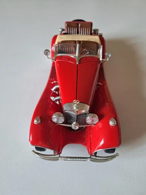 Modellino Bburago 1:20 Mercedes-Benz 500K Roadster 1936 - Immagine 1 di 4