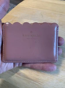 Tarjetero Kate Spade Staci pequeño delgado cuero Saffiano tiza rosa - Imagen 1 de 12
