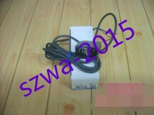 1pcs New Omuron E3S-CL2 5M #D3 - Bild 1 von 4