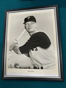 1960'S Don Hoak PITTSBURGH PIRATES TEAM ISSUED 8X10'' PHOTO ORIGINAL - Picture 1 of 8