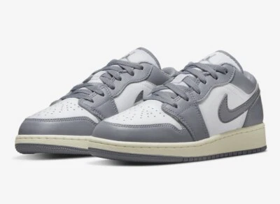Air Jordan 1 Low Vintage Stealth Grey 553560-053 (GS) Talla 5Y TOTALMENTE NUEVO EN MANO Foto 1 de 4