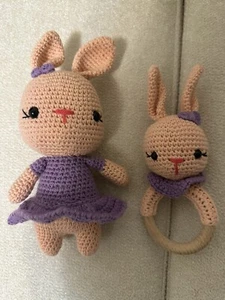 Crochet Rabbit and Rattle Set Sensory Baby Toys Shaker Grab Rattle Clutch New - Picture 1 of 6