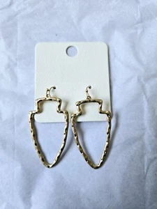 2" Fashion Arrowhead Dangle Earrings Gold - KC Chiefs Arrowhead - Superbowl - Picture 1 of 2
