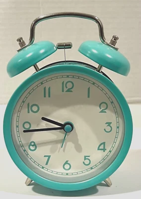 IKEA Pilira Turquoise Alarm Clock Low-Voltage Quartz (Battery Powered) Analogue - Image 1 of 4
