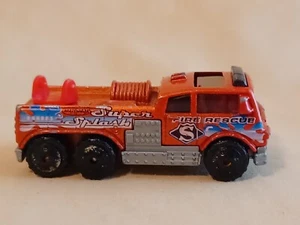 Camión de bomberos Matchbox Ladder Truck Driver 2000 Mattel Super Splash Red - Imagen 1 de 6
