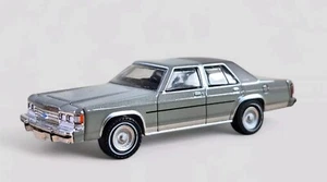 1991 FORD LTD CROWN VICTORIA Diorama Collectible DieCast Model Car 1:64 LOOSE - Picture 1 of 8