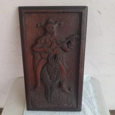 Antigua madera tallada a mano 1903 19" X 11" X 1" JOKER WAMBA THE JESTER 4 lb FIRMADA Foto 1 de 4