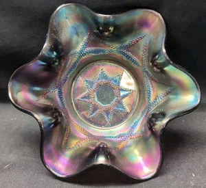 Antike Dugan irisierende Amethyst Ski Stern Muster Karneval Glas Rüschen Schale - Bild 1 von 5