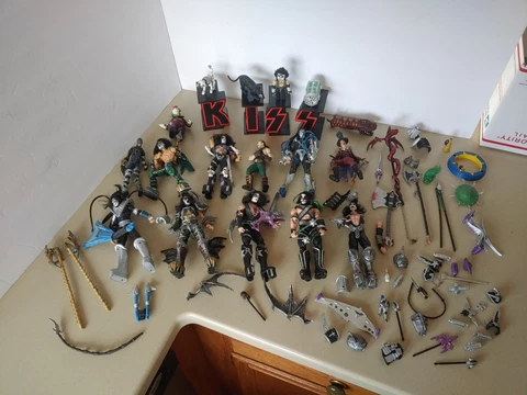 HUGE KISS McFarlane Toy Figure LOT w/ Accessories 1990s Ace Gene Peter Paul VTG Cover