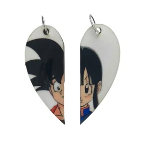 Goku und Chi-Chi passende Herz Halsketten Schlüsselringe oder Ohrringe | Paare Geschenk - Bild 1 von 1