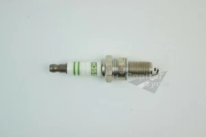 Bosch X5DC Spark Plug For BMW K1 K75 K100 - Picture 1 of 4