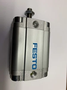 Bombola aria Festo  - Foto 1 di 4