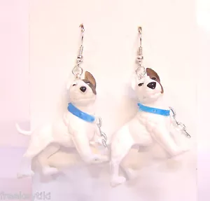 Orecchini pendenti NUOVI bianchi inglesi Bull Terrier cani cappuccio cani 1,5" figure - Foto 1 di 3