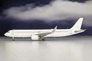 WHTBK1017 JC Wings A321neo 1/200 Model Airbus Blank Model - Picture 1 of 1