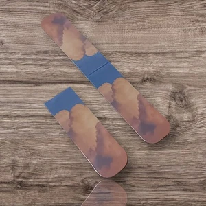 Non Text Magnetic Bookmark, Foldable, Double Sided Multicolor Abstract/Scenery. - Imagen 1 de 4