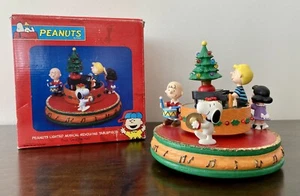 Vintage Peanuts Natale Musicale Girevole Tavola Kurt Adler San Fran (VIDEO) - Foto 1 di 10
