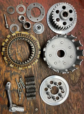 Carcasa de embrague, buje, rueda y herrajes Kawasaki KLX250S KLX250SF 2006-2014 Foto 1 de 4