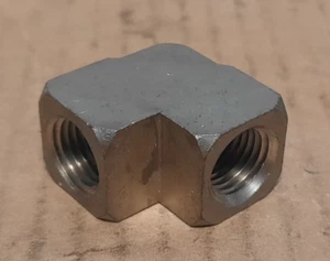 BRASS ELBOW ADAPTOR (1/4” NPTF x 1/4” NPTF)  X111P - Picture 1 of 6