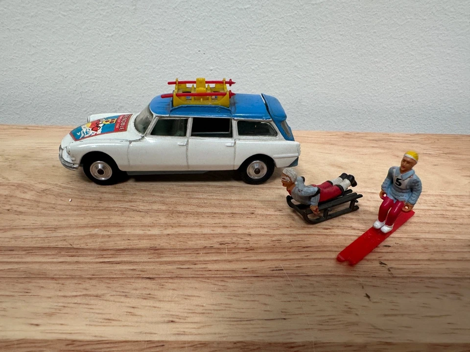 CORGI 475 CITROEN SAFARI OLYMPIC WINTER SPORTS - GOOD CONDITION - FREE SHIP! - Image 1 of 4