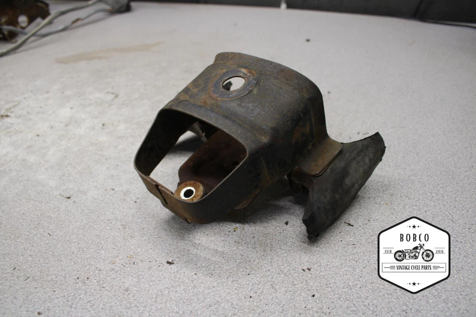 1972 Yamaha R5C 350 GAS TANK MOUNT  U9-2175.KO - Image 1 of 4