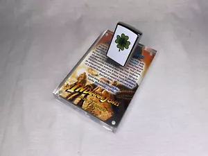 Accendino zippo trifoglio Indiana Jones, Elsa Lucky, targa display, cavalletto giungla - Foto 1 di 12