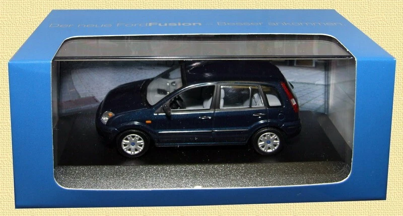 MINICHAMPS FORD FUSION 2002 DARK BLUE DEALER MODEL 1-43 SCALE 403082205 - Image 1 of 1