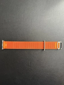 Genuine Apple Alpine Loop - Small for Apple Watch (49mm) - Orange - Photo 1 sur 4