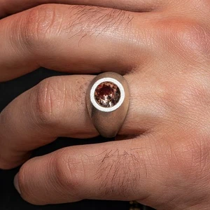 Anillo básico de plata de ley 925 que cambia de color piedra de zultanita alejandrita para hombre - Imagen 1 de 4