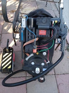 Mochila réplica de Halloween Ghostbusters Proton Pack con luces sonidos espíritu  - Imagen 1 de 7