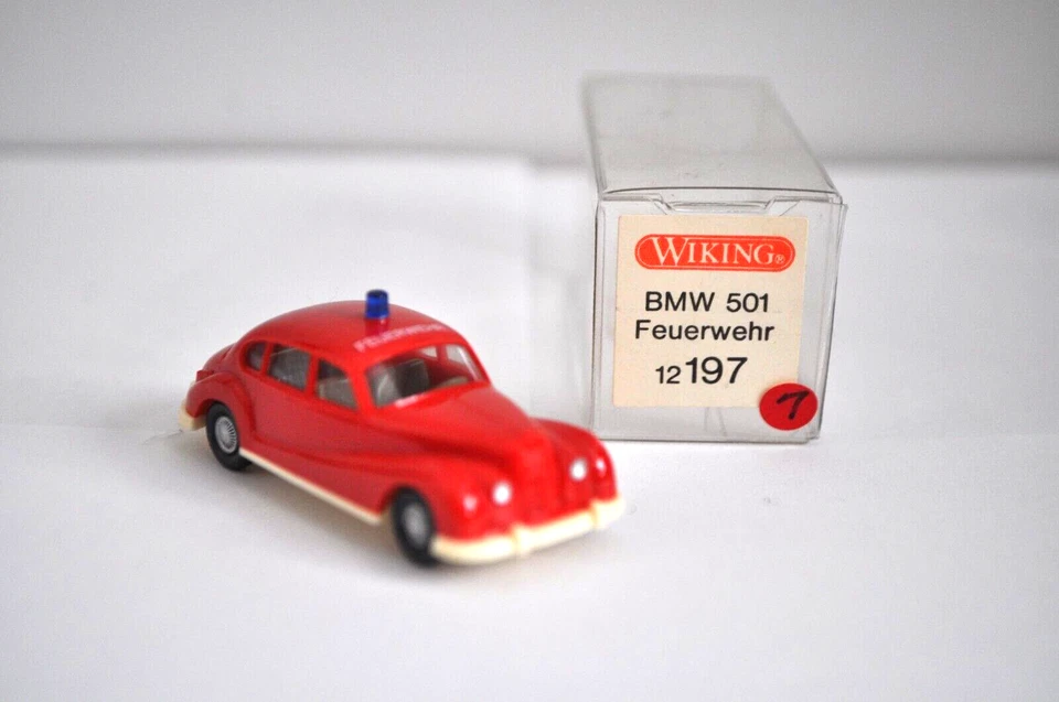 Wiking 197/1B 1952 BMW 501 («FEUERWEHR») пожарный седан с типом «B» свет - новый с коробкой - Изображение 1 из 4