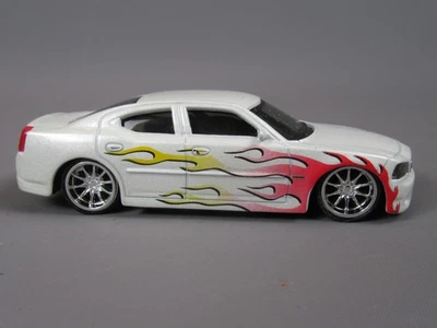 D894 Burago Chine Dodge Charger R/T 2006 Blanc 1:43 Bburago Tuning - Photo 1/4