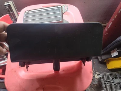 Cenicero Buick Riviera 1968 68 1969 69 70 tablero OEM Foto 1 de 4