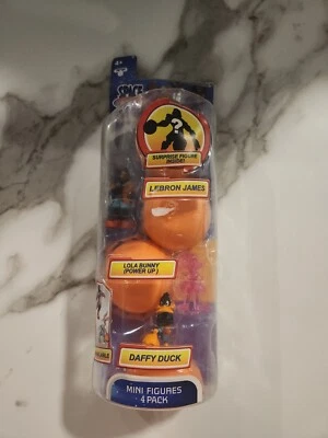 Pacote com 4 mini figuras Space Jam A New Legacy LeBron James Surprise Daffy Lola (A) - Imagem 1 de 4