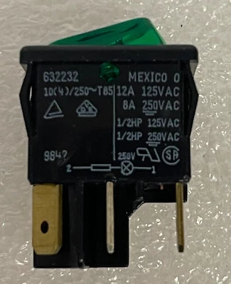 Interruptor basculante iluminado Carling verde 632232 Foto 1 de 4