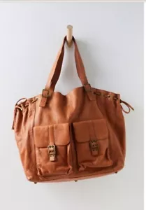 NWT FREE PEOPLE ROUND THE BLOCK LEATHER TOTE BAG, $228 - Picture 1 of 9